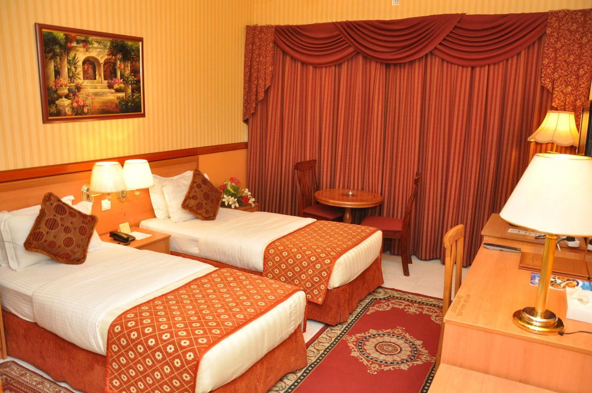 Oyo 297 California Hotel Dubai Exterior foto